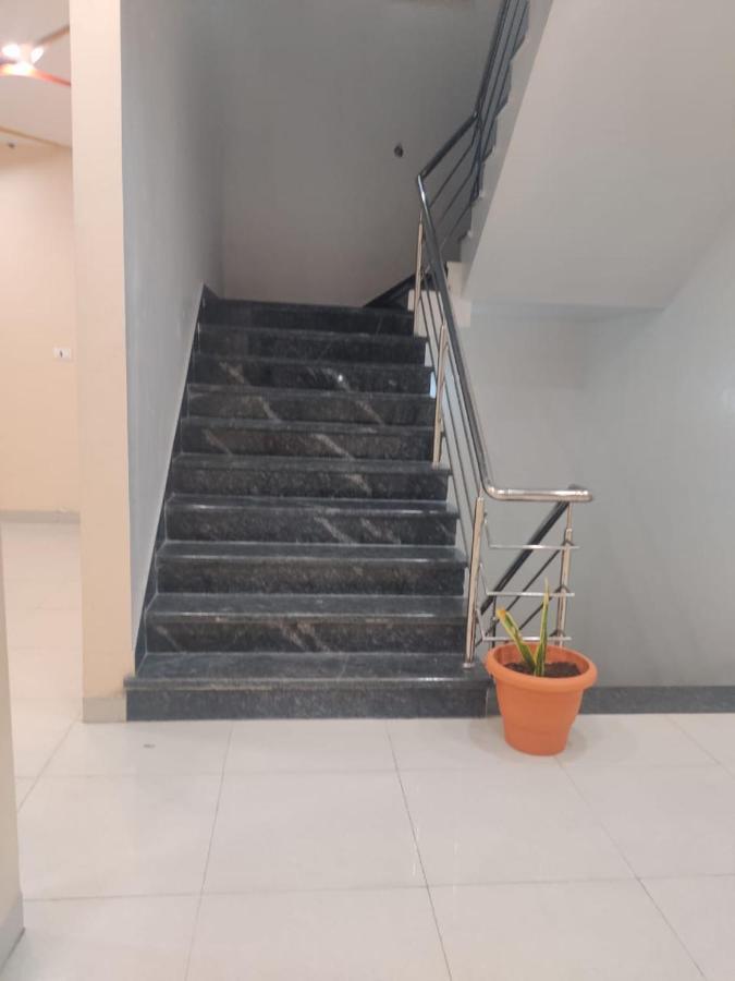 Hotel Hariram Tower Wardha 외부 사진